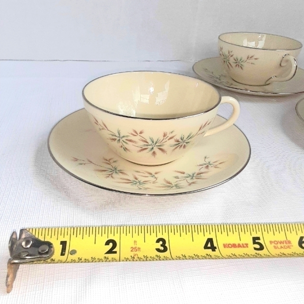 Vintage Lenox Wyndcrest A-500 Pattern Teacup and Saucer - Picture 4 of 6